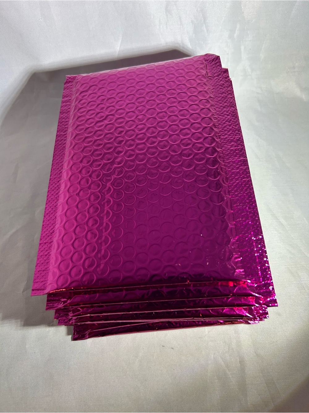 Hot Pink Metallic Bubble Mailers – Padded Shipping Envelopes